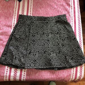 Torrid Size 1 Sparkle Mini Circle Skirt Black Gold Party Night Out Pockets